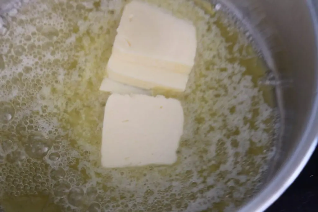 making sage and butter pasta sauce